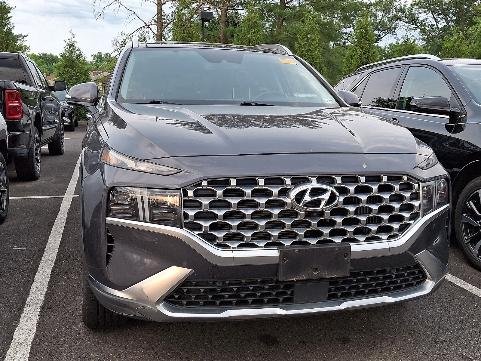Used 2021 Hyundai Santa Fe Limited AWD/4WD image 4