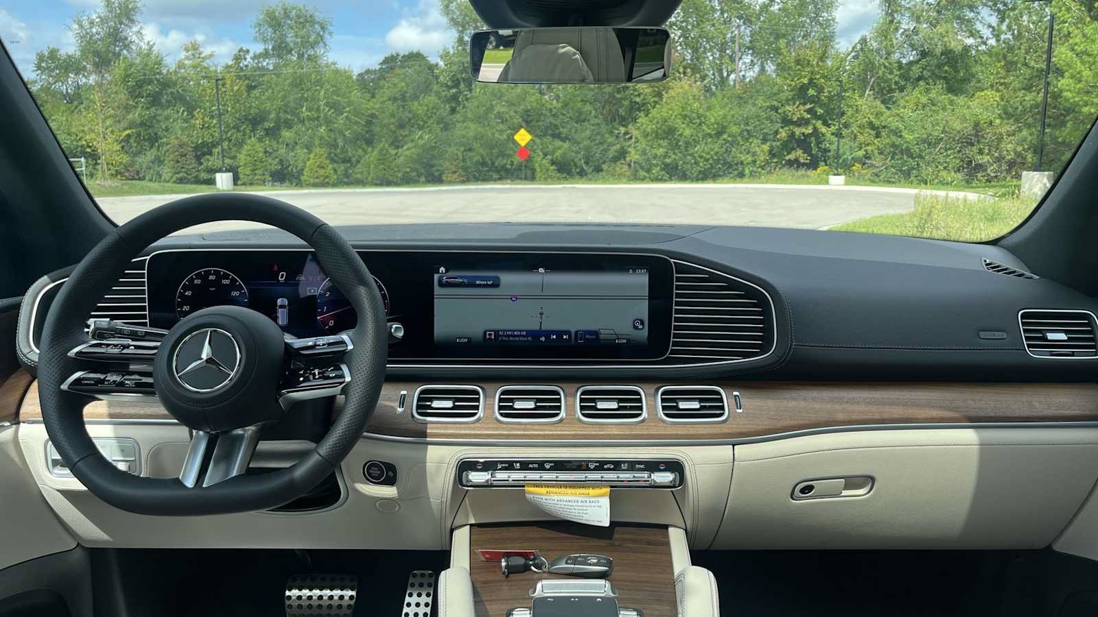 New 2026 Mercedes-Benz GLS 580 4MATIC image 28