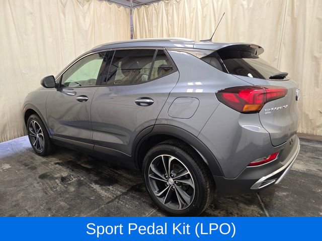 Used 2022 Buick Encore GX Essence AWD/4WD image 9