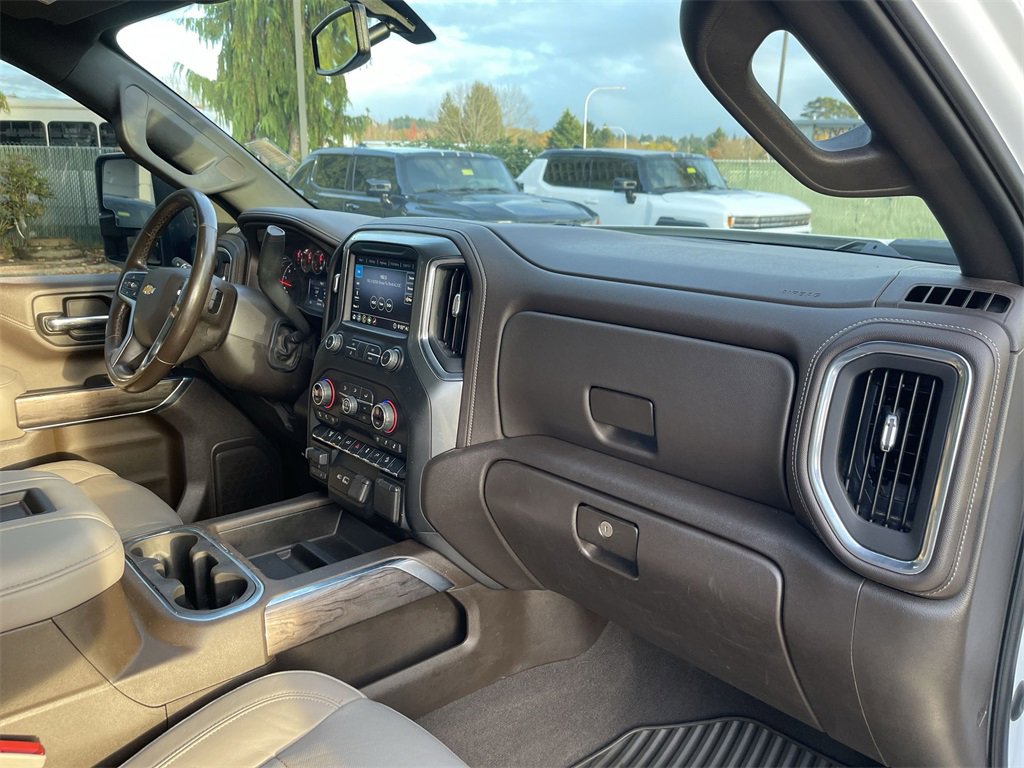 Used 2020 Chevrolet Silverado 2500 LTZ w/ LTZ Plus Package image 27