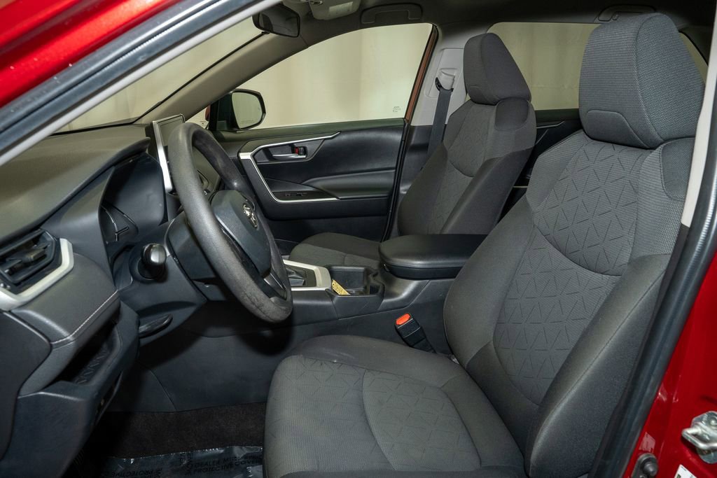 Used 2023 Toyota RAV4 XLE image 10