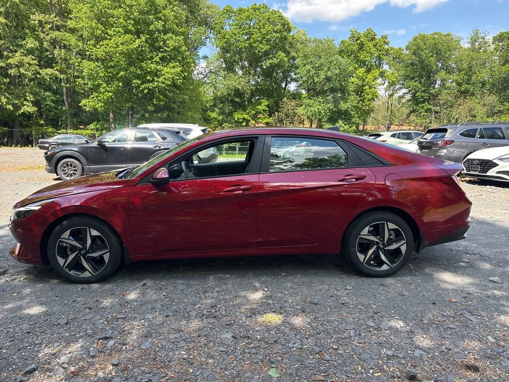 Certified 2023 Hyundai Elantra SEL w/ Convenience Package FWD image 2
