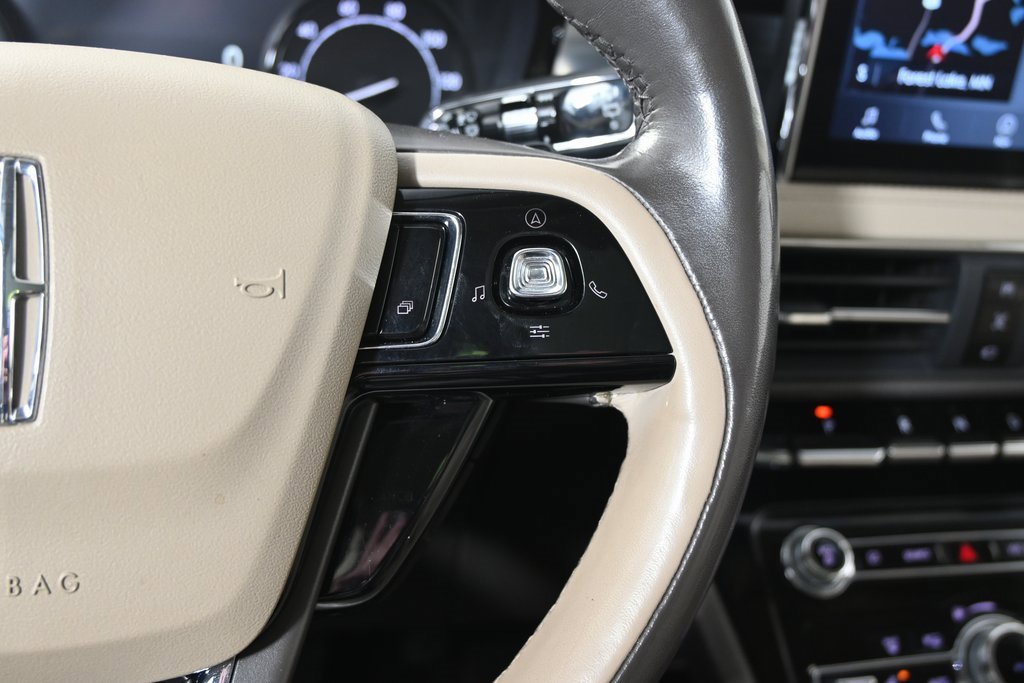 Used 2021 Lincoln Corsair AWD w/ Premium Package image 36