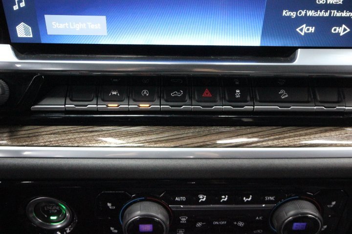 Used 2022 Chevrolet Silverado 1500 LT Trail Boss w/ Protection Package image 21