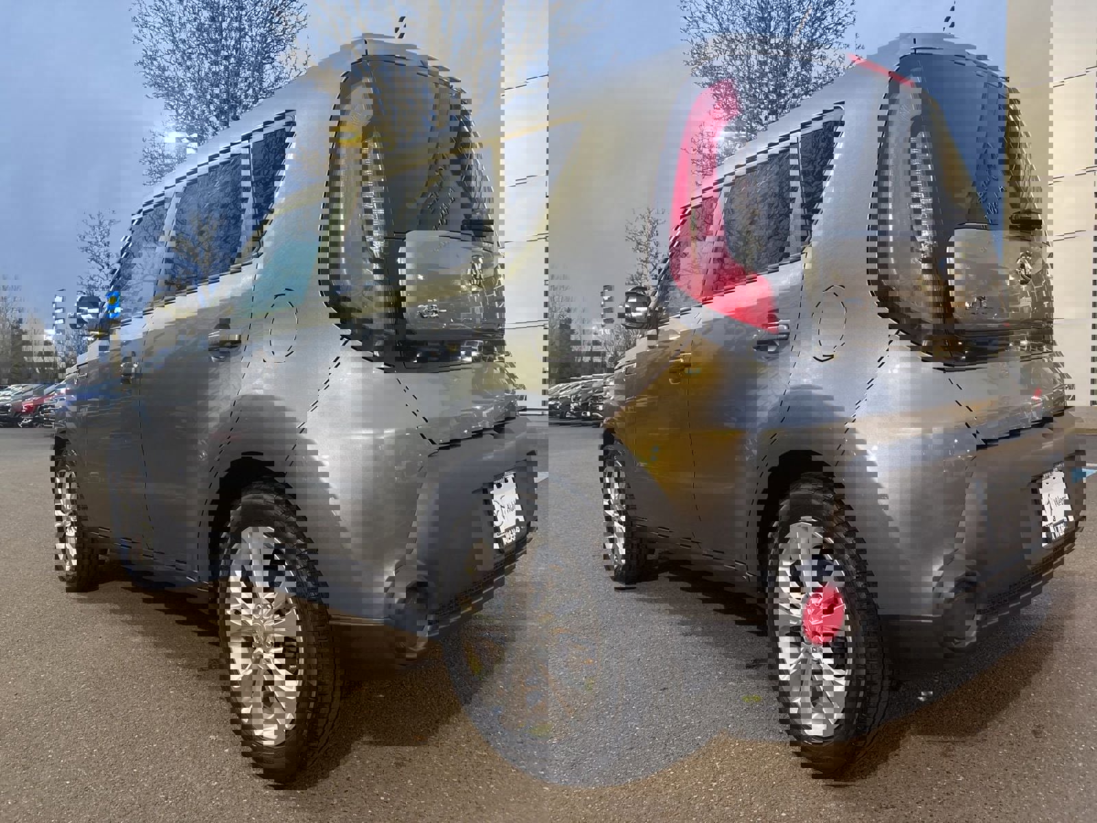 Used 2014 Kia Soul + FWD image 2