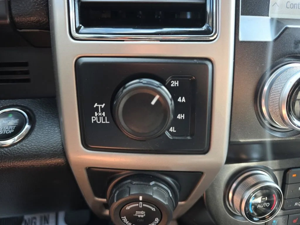 Used 2020 Ford F150 Lariat w/ Equipment Group 502A Luxury AWD/4WD image 32