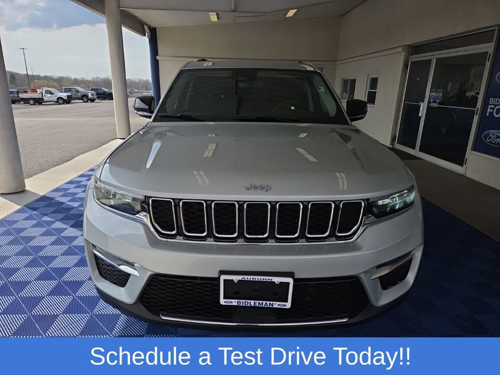 Used 2022 Jeep Grand Cherokee Limited 4xe image 2