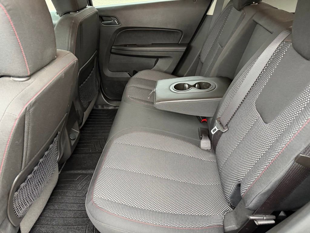 Used 2017 Chevrolet Equinox LT FWD image 16