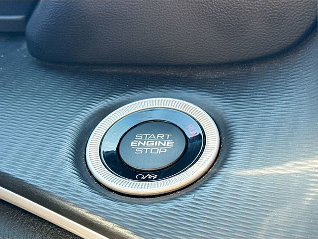 Used 2023 Jeep Grand Cherokee L Laredo RWD image 38
