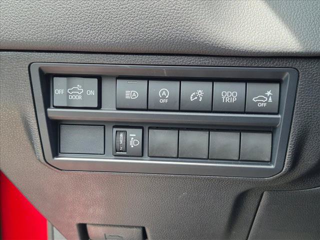 Used 2026 Toyota Tundra Limited AWD/4WD image 10