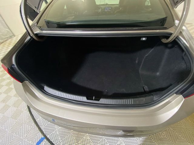 Used 2023 Chevrolet Malibu LS image 11