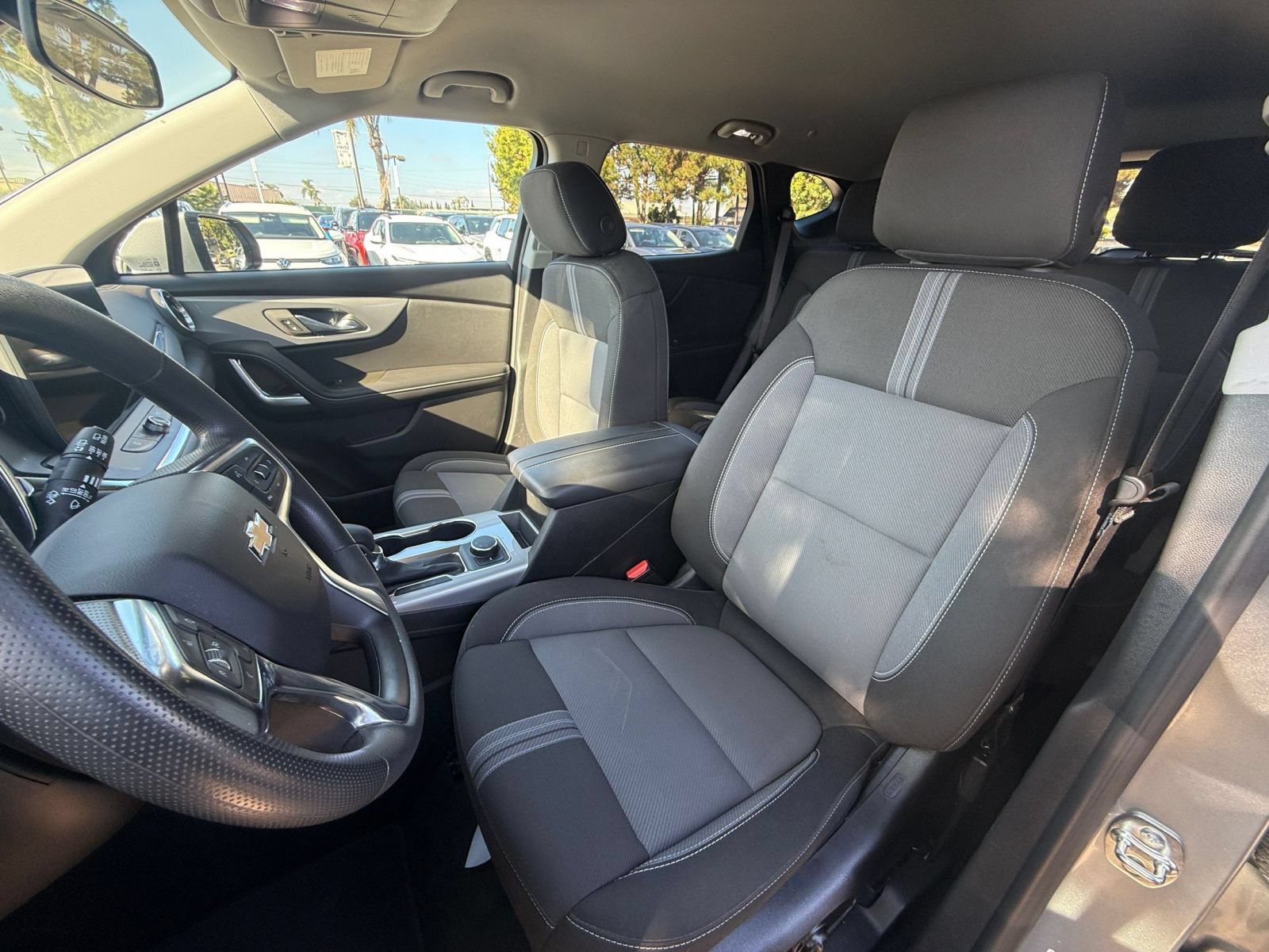Used 2025 Chevrolet Blazer LT FWD image 33