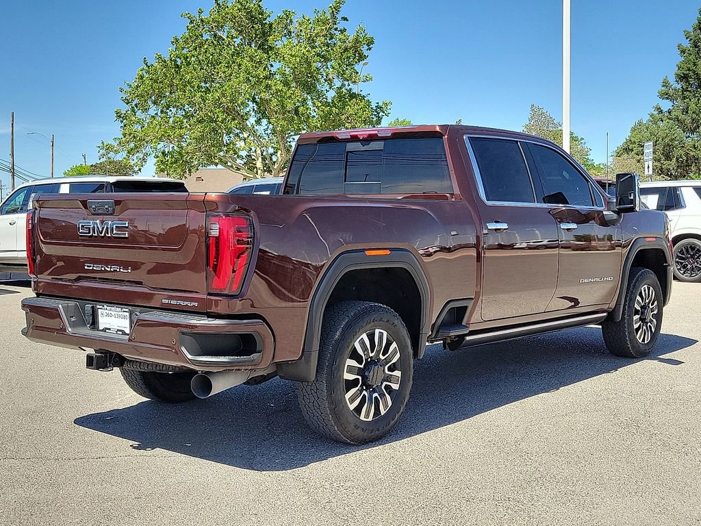Used 2024 GMC Sierra 2500 Denali Ultimate AWD/4WD image 11