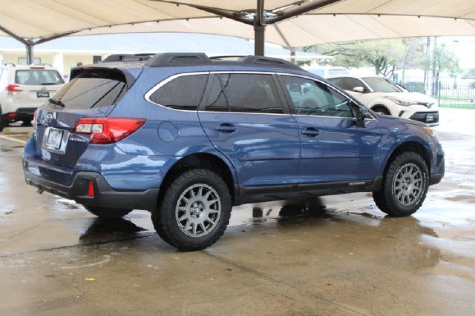 Used 2019 Subaru Outback 2.5i Limited image 11