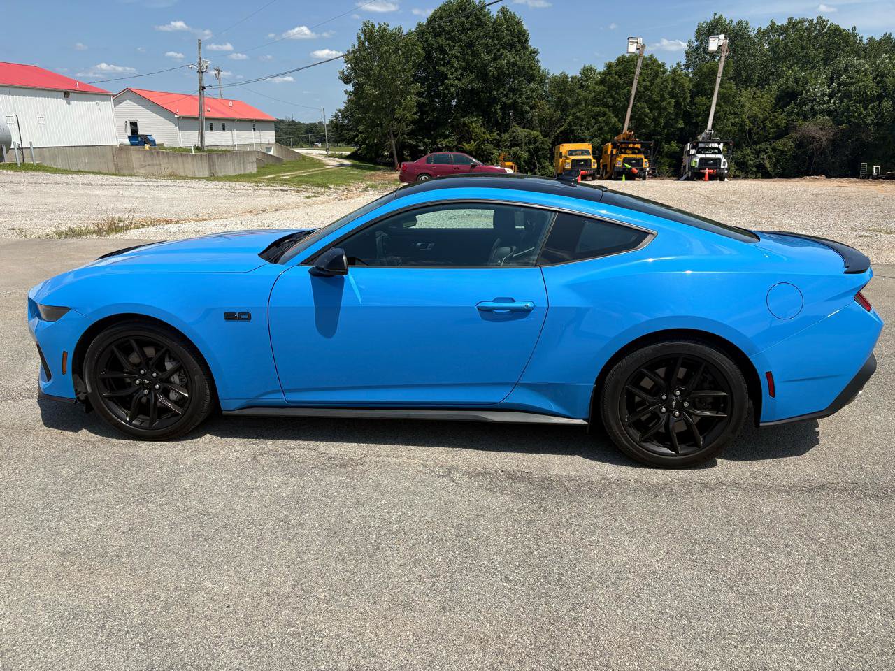 Used 2025 Ford Mustang GT Premium RWD image 6