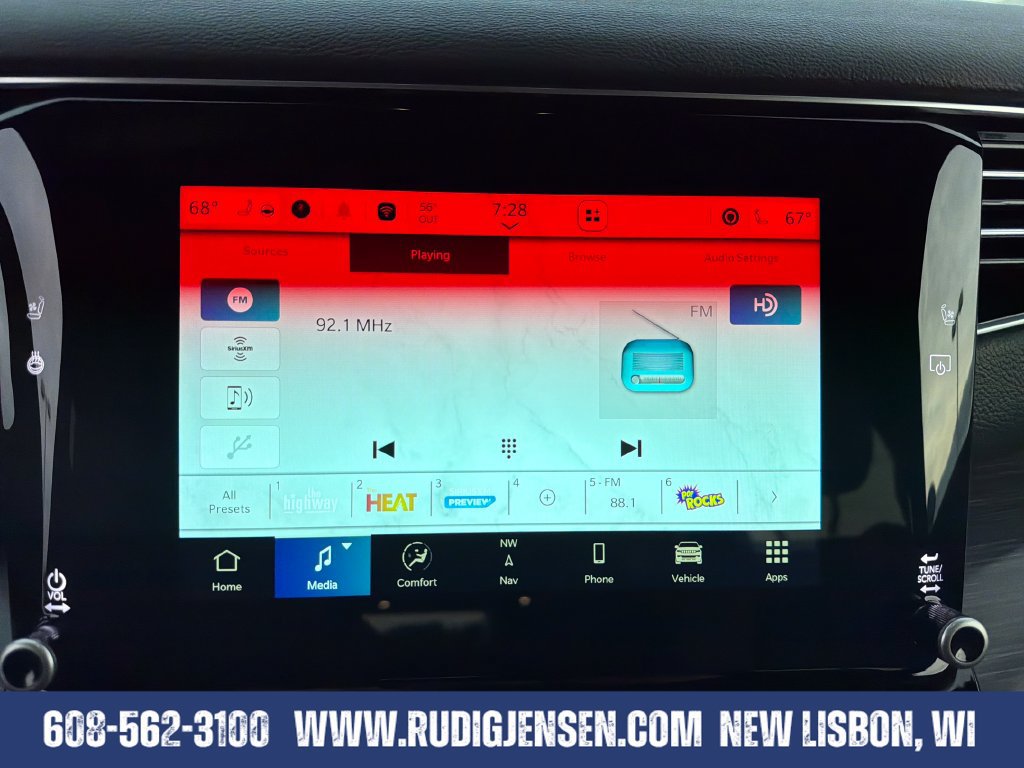 Used 2024 Jeep Wagoneer Series III AWD/4WD image 18