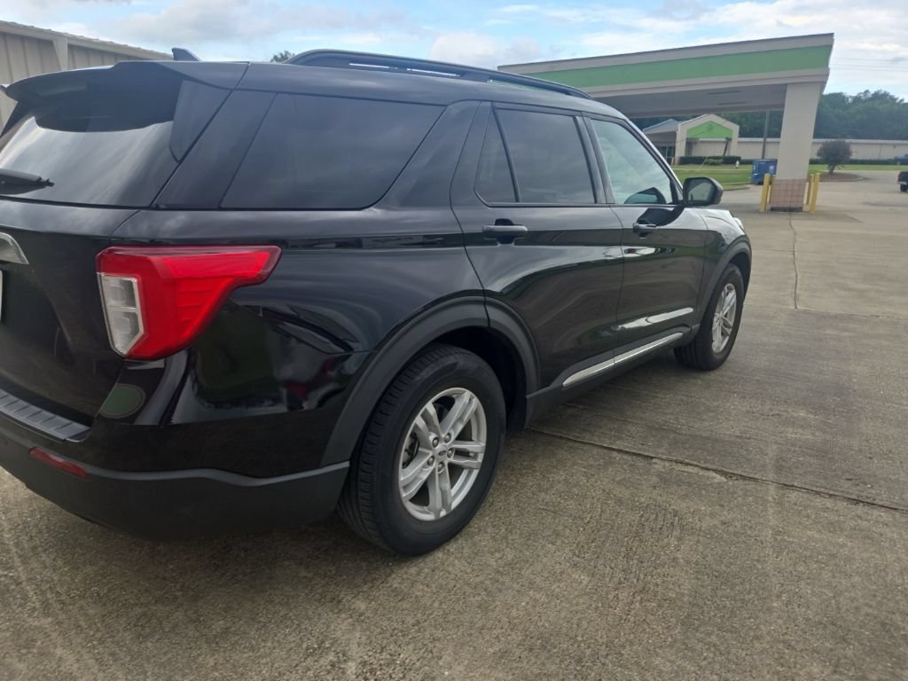 Used 2023 Ford Explorer XLT RWD image 7