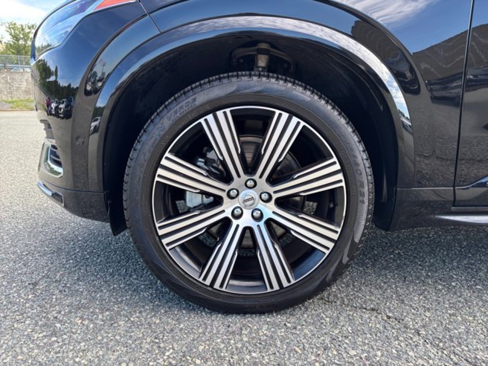 Used 2023 Volvo XC90 B6 Ultimate w/ Protection Package AWD/4WD image 9
