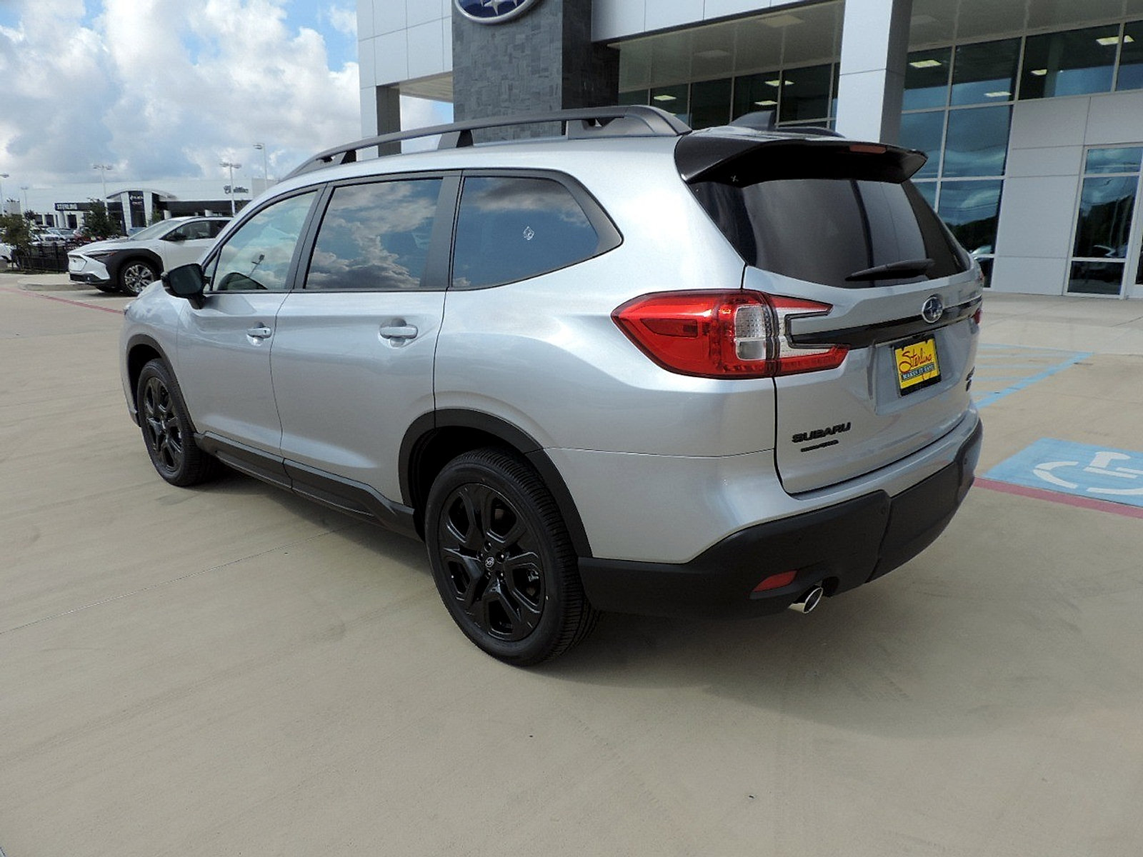 Certified 2025 Subaru Ascent Bronze Edition AWD/4WD image 7