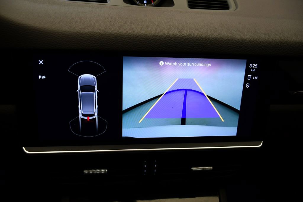 Used 2022 Porsche Cayenne image 31