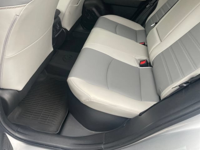 Used 2021 Toyota RAV4 XLE Premium AWD/4WD image 27