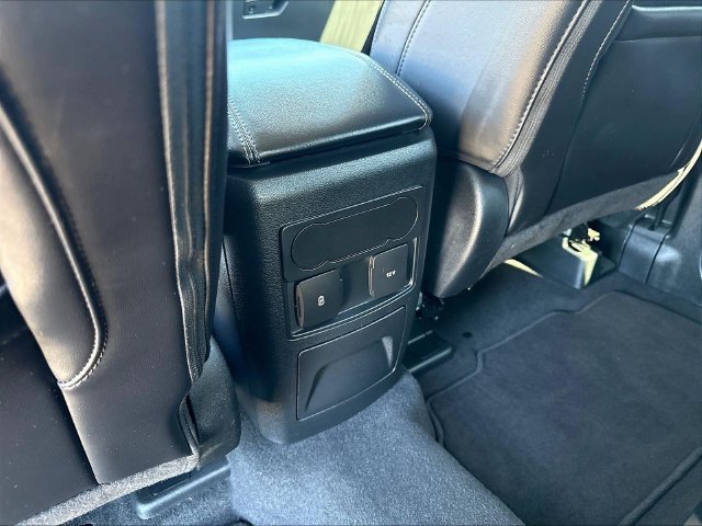 Certified 2023 Ford Explorer XLT w/ Equipment Group 202A AWD/4WD image 14