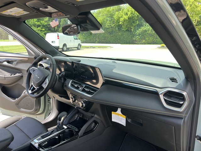 Used 2025 Chevrolet TrailBlazer ACTIV w/ Convenience Package FWD image 29