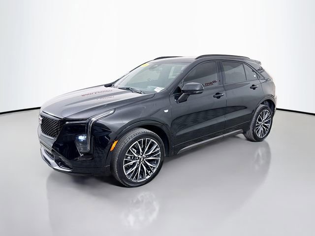 Used 2024 Cadillac XT4 Sport w/ Technology Package image 4