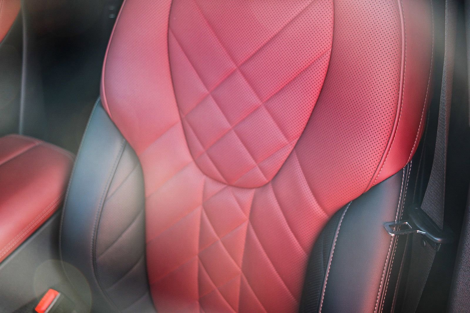 Used 2024 BMW X6 xDrive40i w/ Premium Package image 24