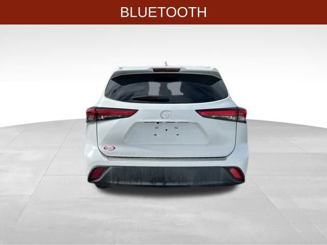 Used 2022 Toyota Highlander L image 6