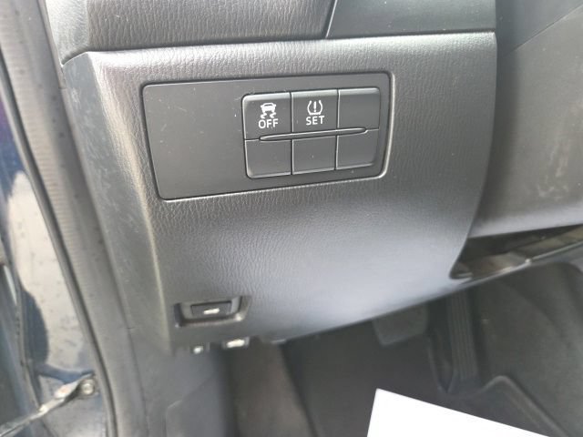 Used 2015 MAZDA MAZDA3 i SV FWD image 31