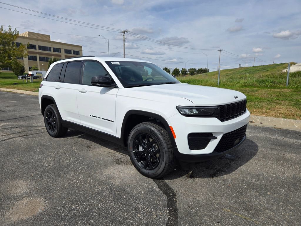 New 2025 Jeep Grand Cherokee Altitude