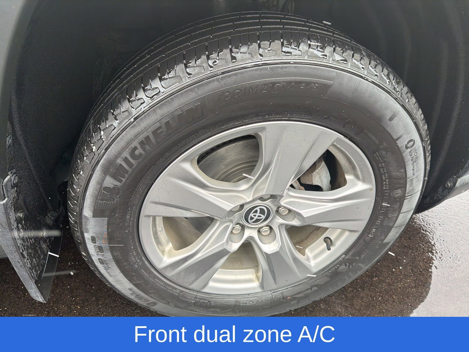 Used 2023 Toyota RAV4 XLE image 25