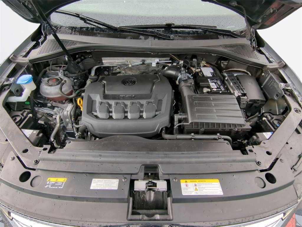 Used 2024 Volkswagen Tiguan Wolfsburg Edition image 30
