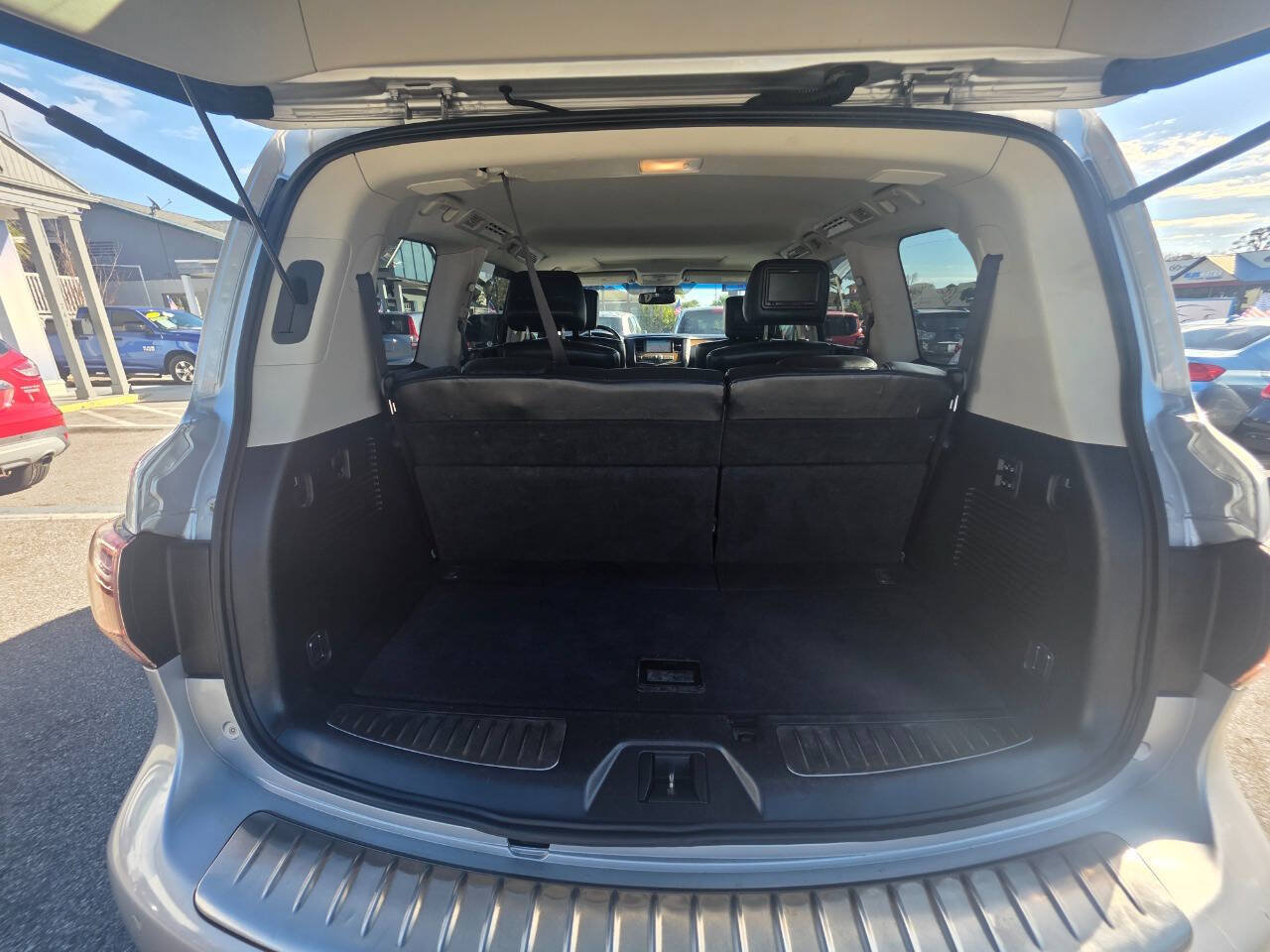 Used 2012 INFINITI QX56 2WD w/ Theater Pkg image 15