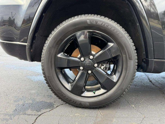 Used 2015 Jeep Grand Cherokee Altitude image 28