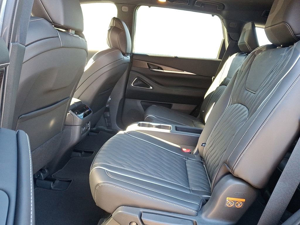 New 2026 INFINITI QX60 Autograph w/ Dark Cargo Package image 5