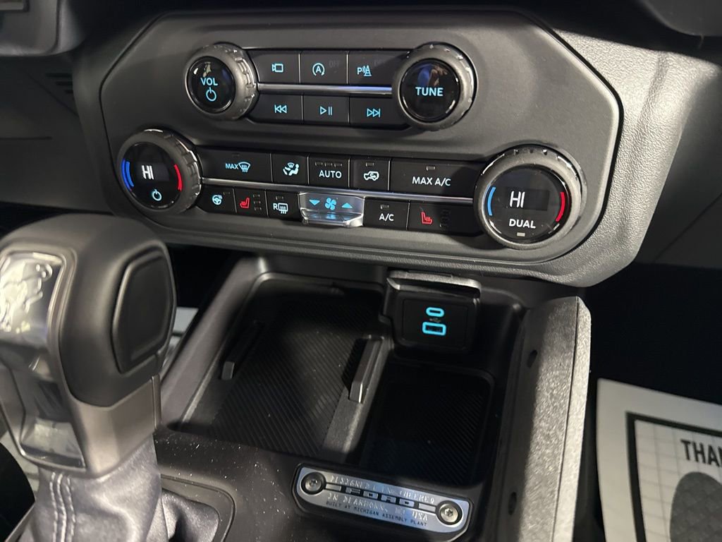 New 2025 Ford Bronco Outer Banks w/ Sasquatch Package image 26