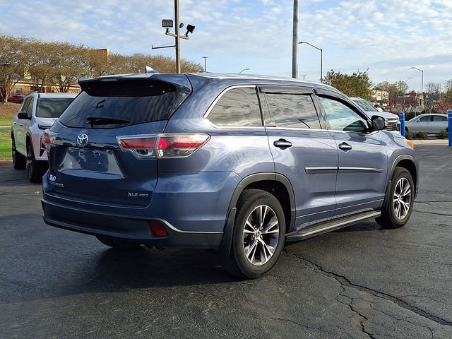 Used 2016 Toyota Highlander XLE image 6
