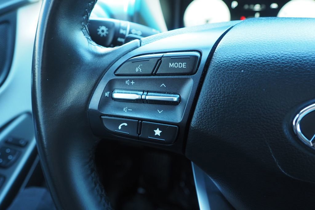 Used 2023 Hyundai Kona SEL image 27