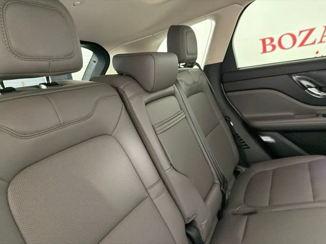 Used 2024 Lincoln Corsair AWD w/ Equipment Group 102A image 18