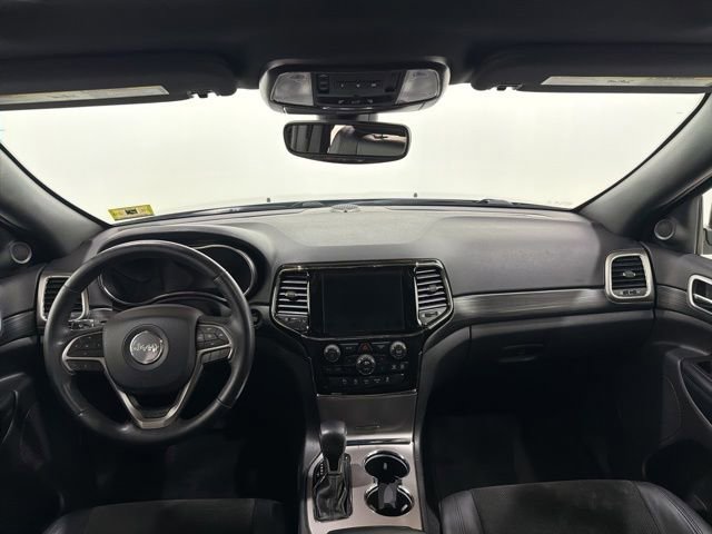 Used 2019 Jeep Grand Cherokee Altitude AWD/4WD image 29
