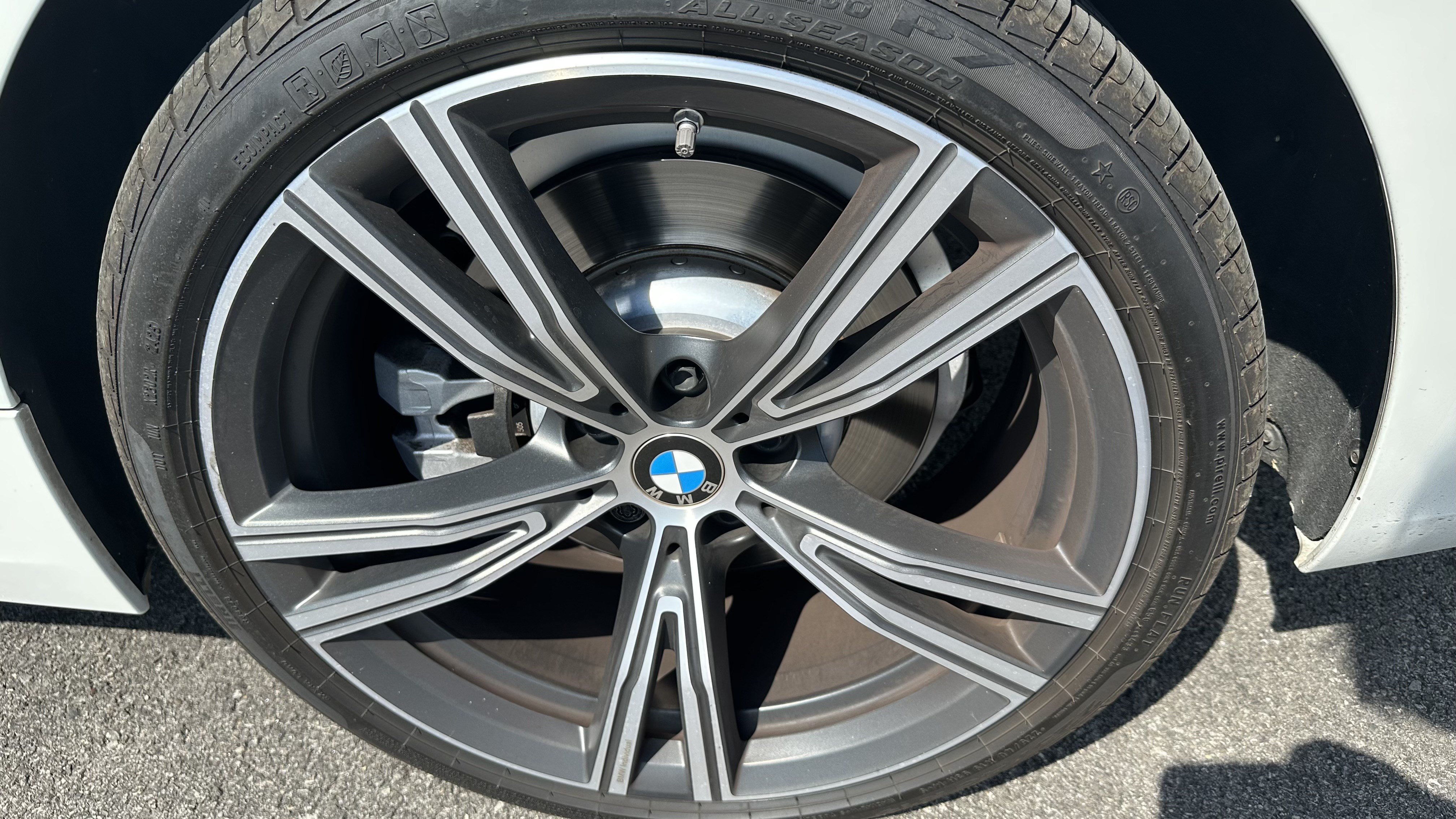 Used 2022 BMW 330i xDrive Sedan w/ Driving Assistance Package AWD/4WD image 13