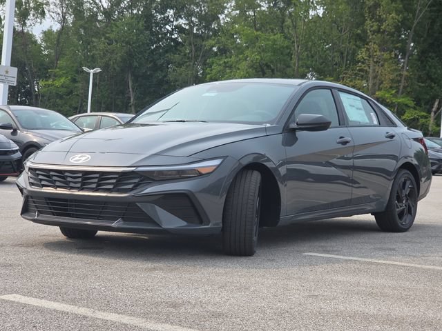 New 2026 Hyundai Elantra SEL Sport FWD image 13