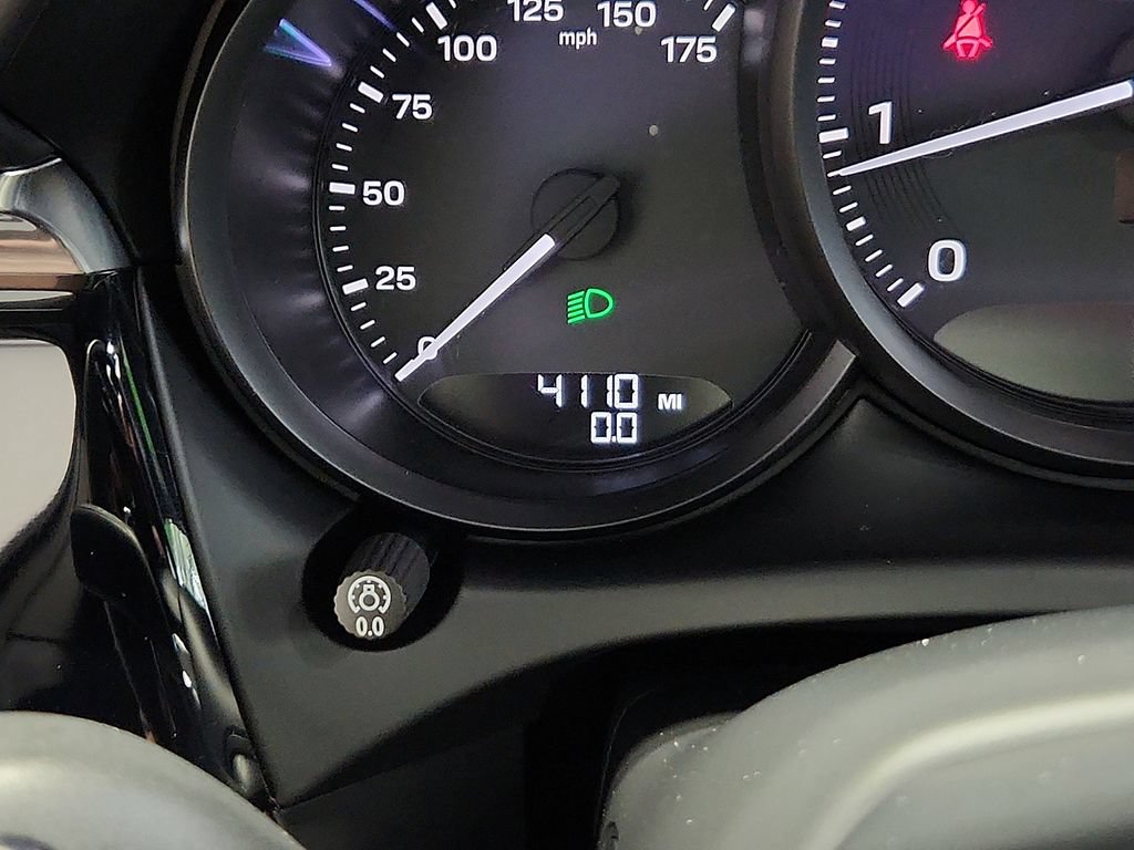 Certified 2026 Porsche Macan AWD/4WD image 21