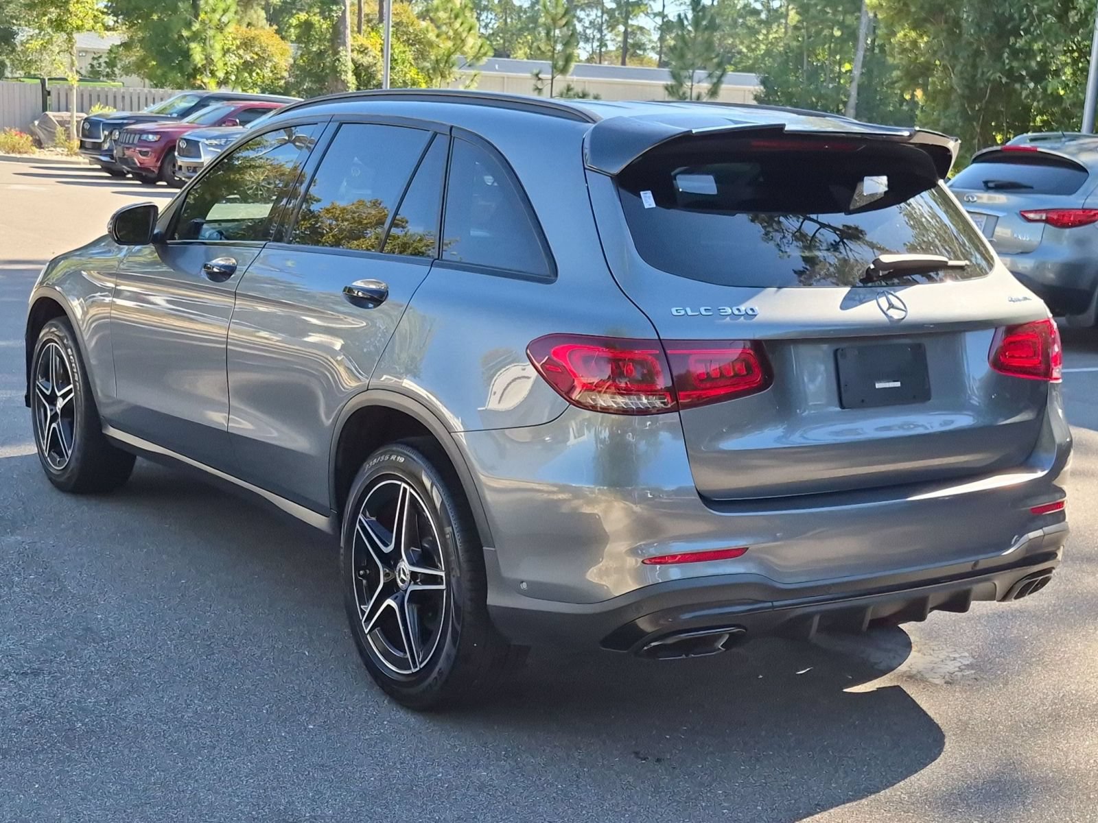 Used 2021 Mercedes-Benz GLC 300 4MATIC image 5
