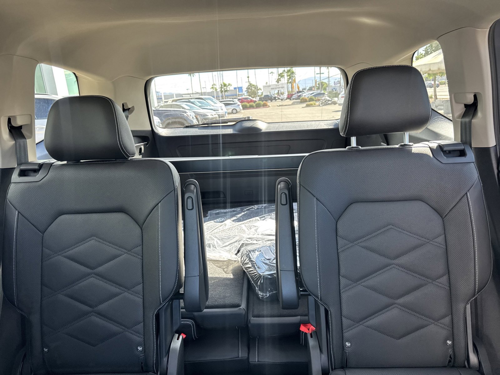 New 2026 Volkswagen Atlas SE image 16