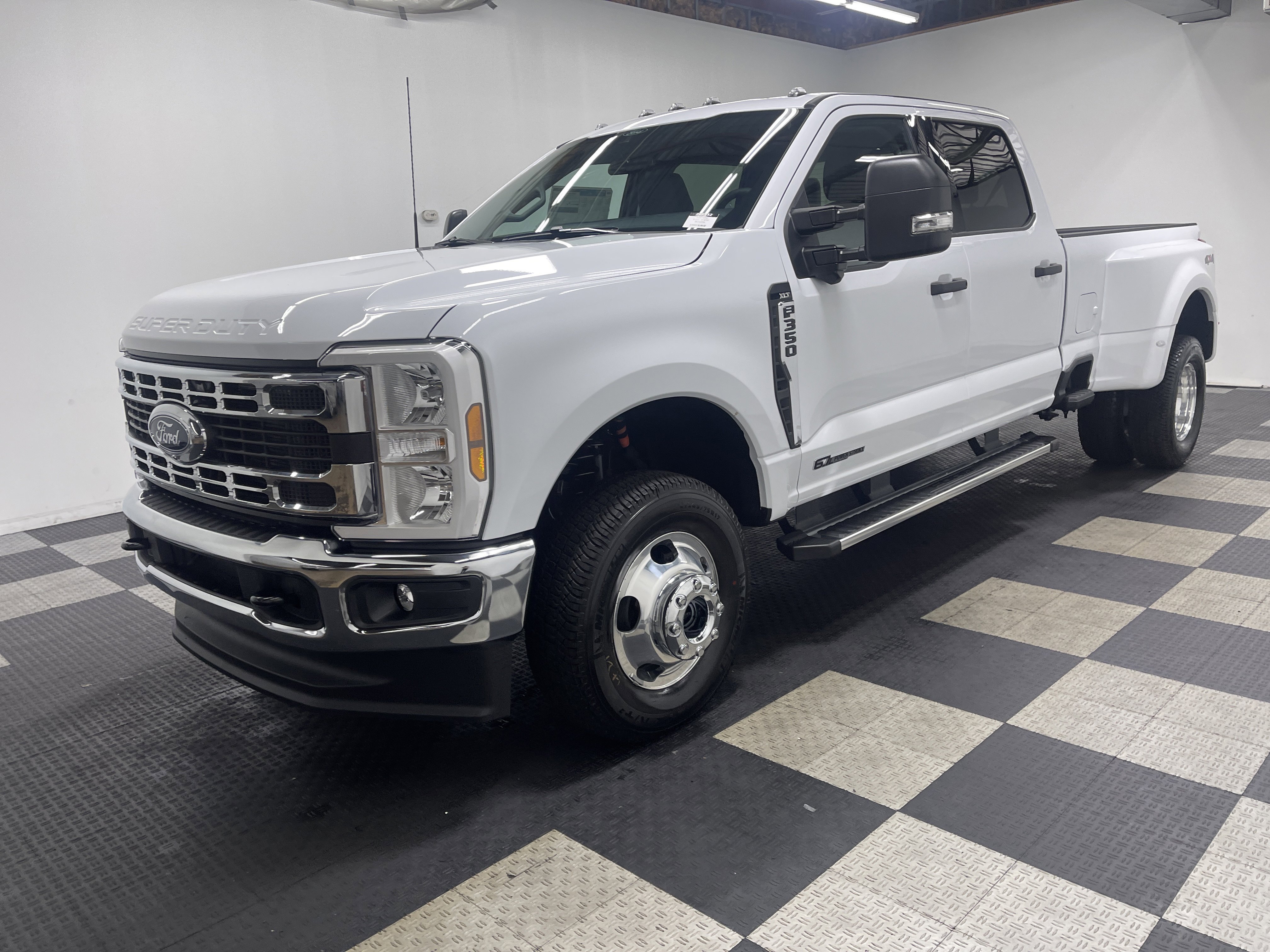 New 2026 Ford F350 XLT w/ 360-Degree Camera Package image 1