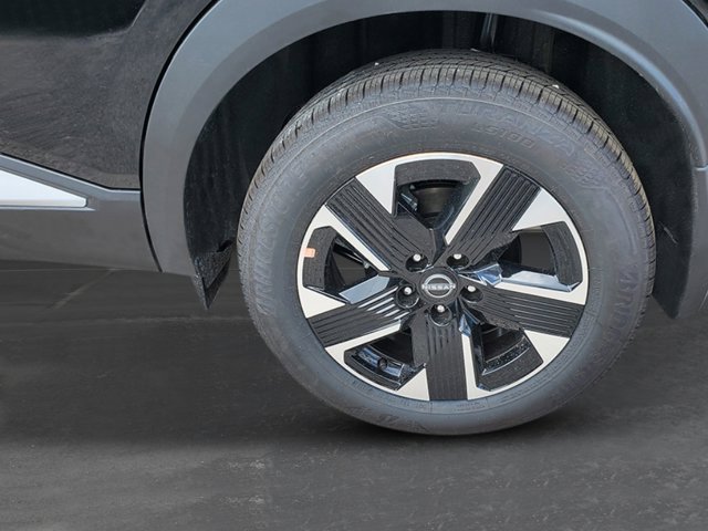 New 2025 Nissan Kicks SV image 12