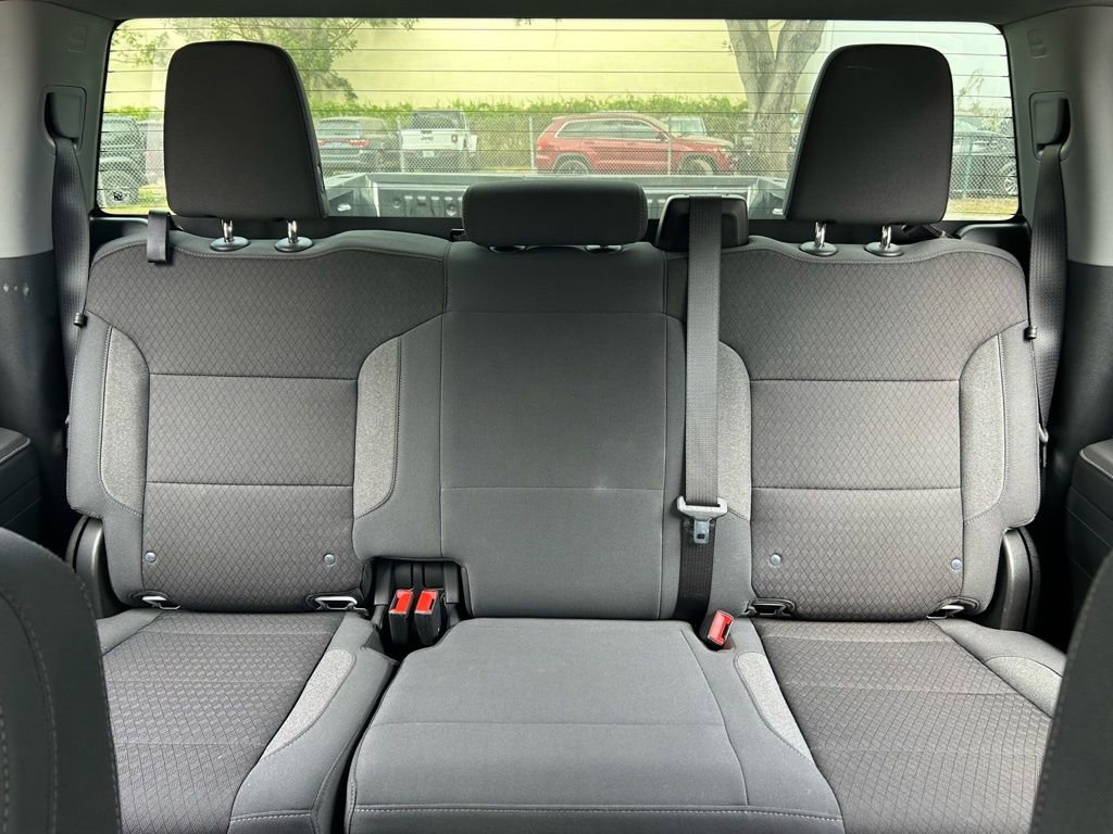 Used 2025 Chevrolet Silverado 2500 LT w/ Convenience Package image 14